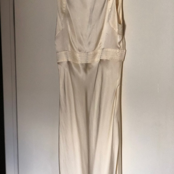 Beautiful ivory silk dress - Picture 4 of 7